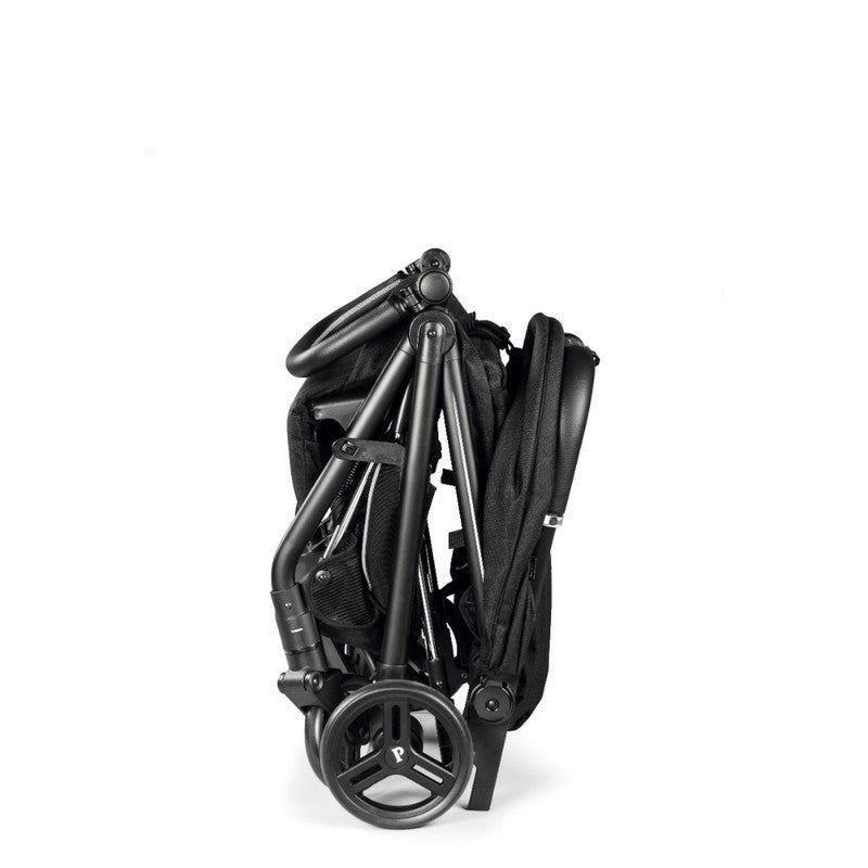 COCHE LIVIANO SELFIE COLOR ONYX PEG PEREGO
