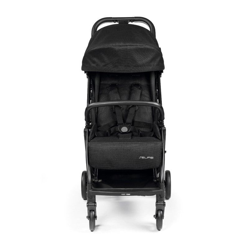 COCHE LIVIANO SELFIE COLOR ONYX PEG PEREGO